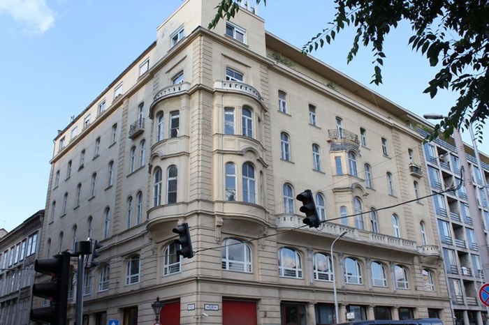 Трехкомнатная квартира в центре Будапешта 
