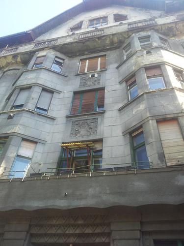 Двухкомнатная квартира в 6 районе рядом с Площадью Героев и проспектом Андраши
