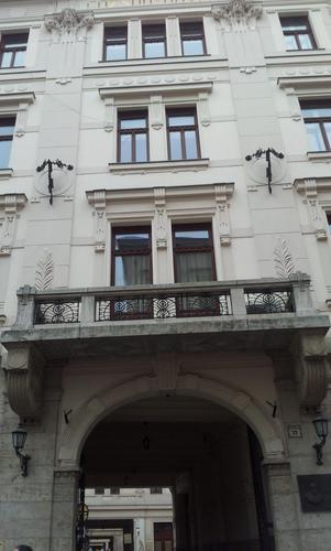 Двухкомнатная квартира в самом центре Будапешта