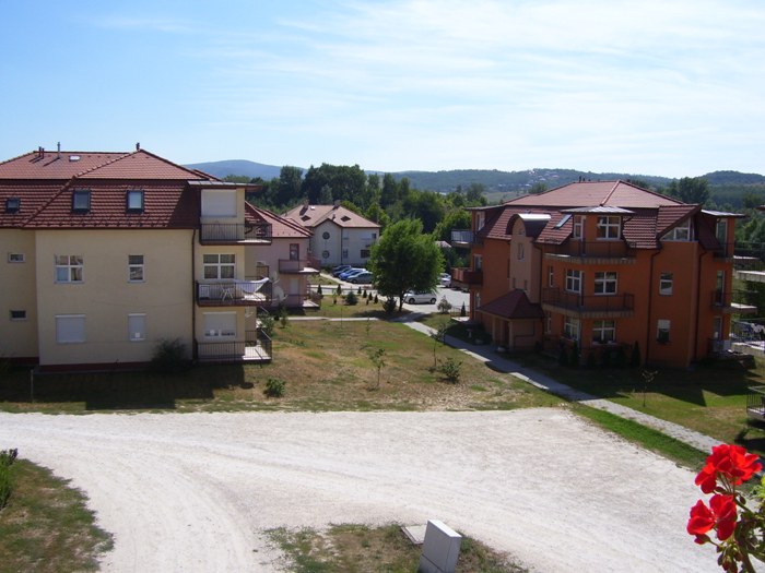 Квартира с панорамой в доме в элитном поселке 