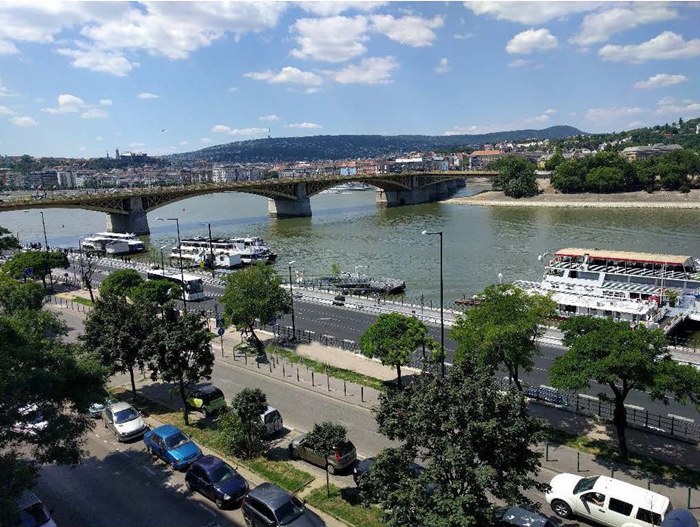 Эксклюзивная квартира с видом на Дунай и Будайские холмы
